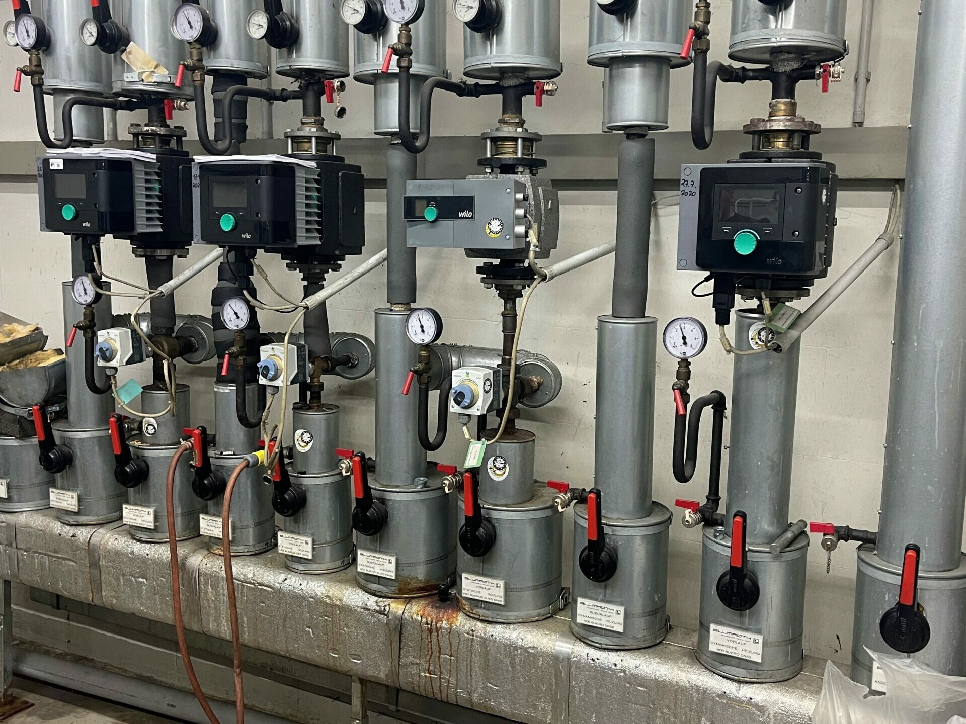 Verteiler zu Heizkreisläufen